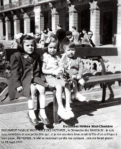 1951 04 18  PLACE DES VICTOIRES